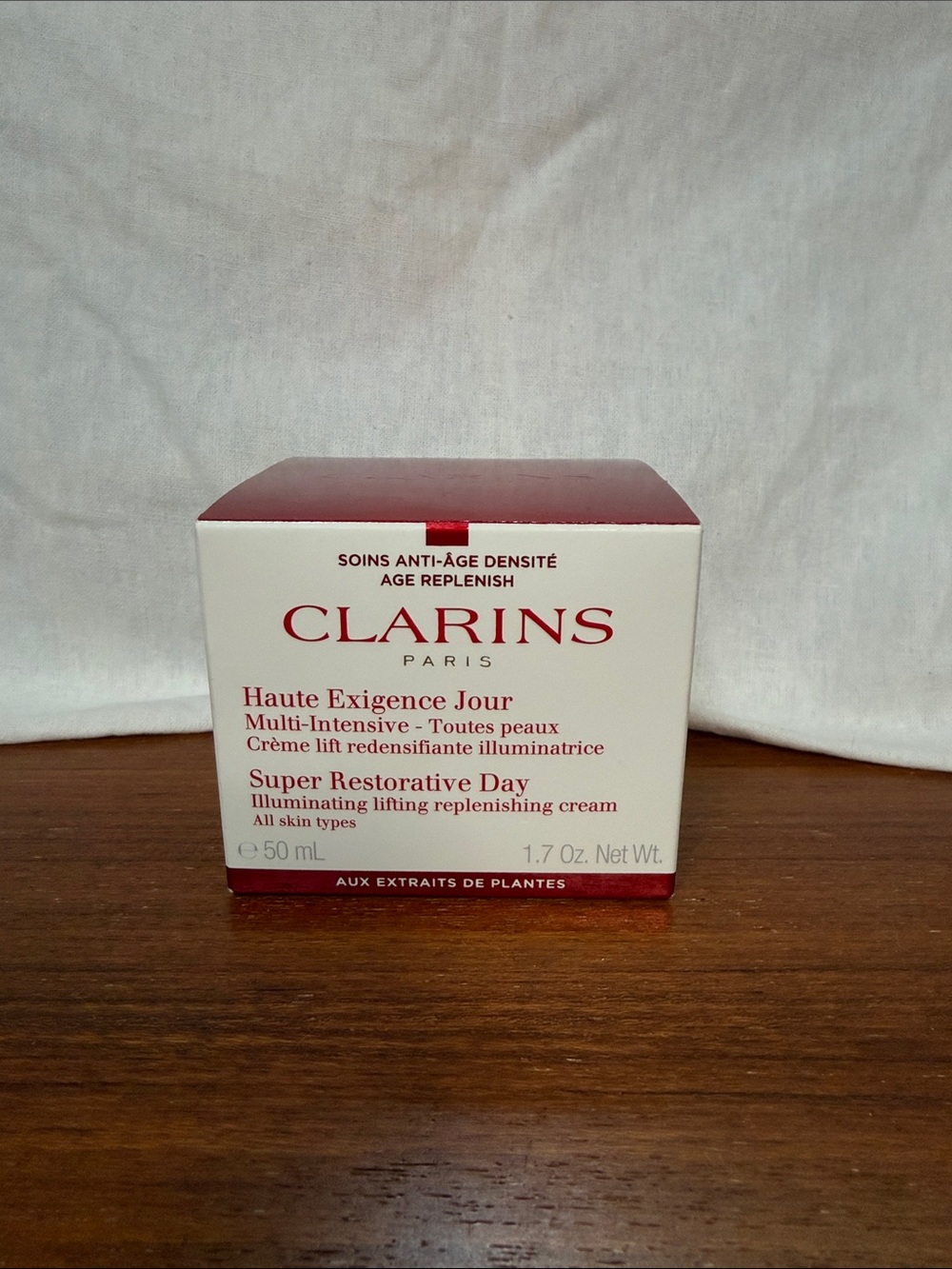 Clarins Super Restorative Day Cream Box - White & Red